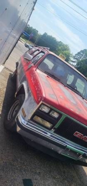 1990 GMC Suburban for sale in Michigan (ID-138452) 1990 GMC Suburban for sale in Michigan (ID-138452)
