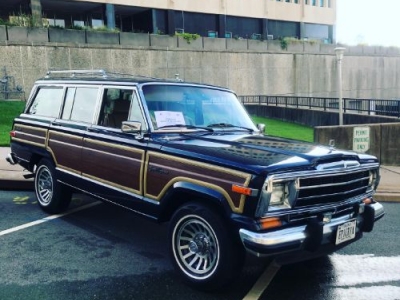 1990 Jeep Grand Wagoneer for sale