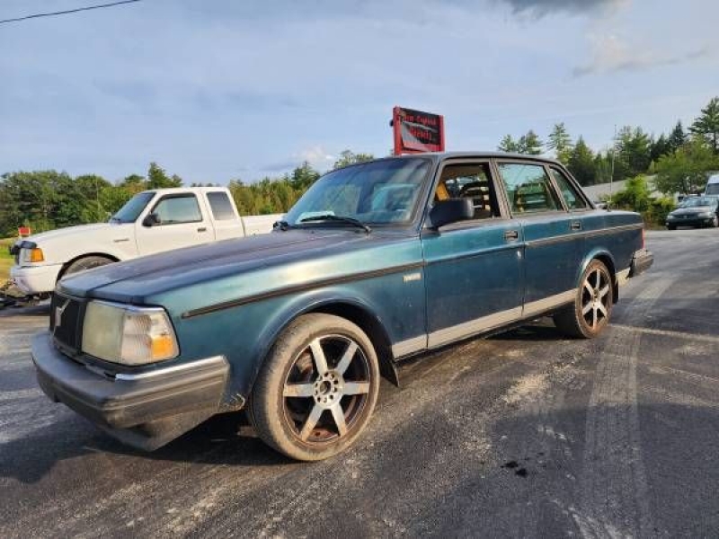 1990 Volvo 240 for sale in Michigan (ID-122223) 1990 Volvo 240 for sale in Michigan (ID-122223)
