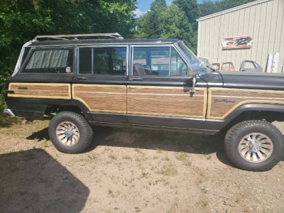 1991 Jeep Grand Wagoneer for sale