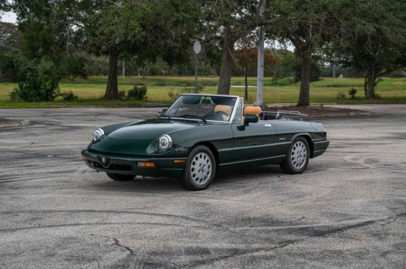 1991 Alfa Romeo Spider for sale in Riverhead, New York (ID-122814) 1991 Alfa Romeo Spider for sale in Riverhead, New York (ID-122814)