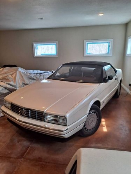 1991 Cadillac Allante for sale in Michigan (ID-116079) 1991 Cadillac Allante for sale in Michigan (ID-116079)