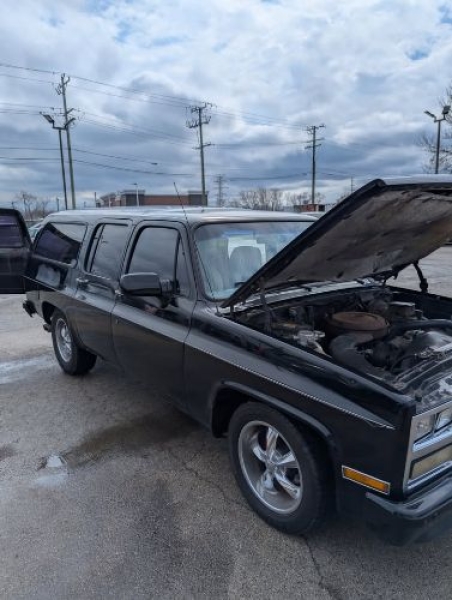 1991 Chevrolet Suburban for sale in Michigan (ID-140986)