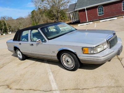 1991 Lincoln Town Car for sale