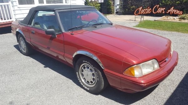 1992 Ford Mustang for sale in Alma, Quebec (ID-37923) 1992 Ford Mustang for sale in Alma, Quebec (ID-37923)