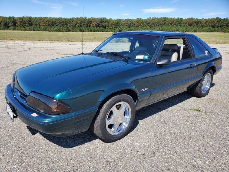 1992 Ford Mustang for sale in Bethpage, New York (ID-82567)