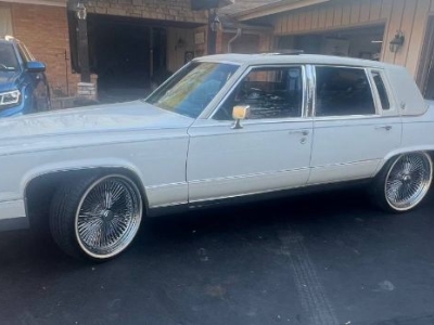 1992 Cadillac Fleetwood for sale