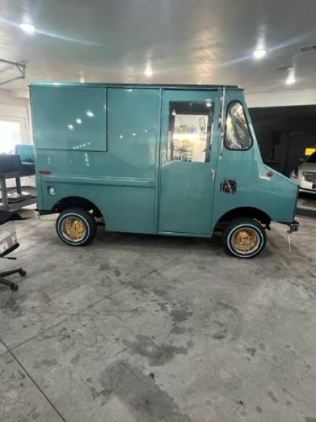 1994 AM General Box Truck for sale in Michigan (ID-129815) 1994 AM General Box Truck for sale in Michigan (ID-129815)