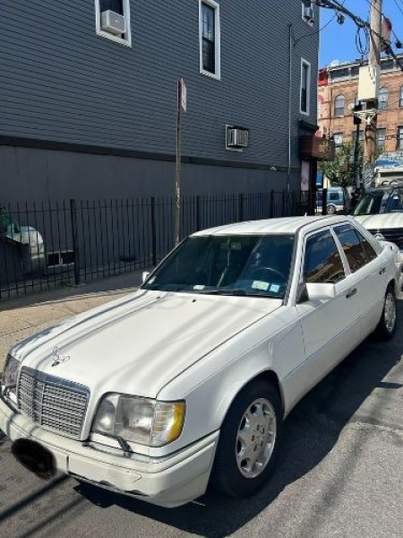 1995 Mercedes-Benz E320 for sale in Michigan (ID-133600)