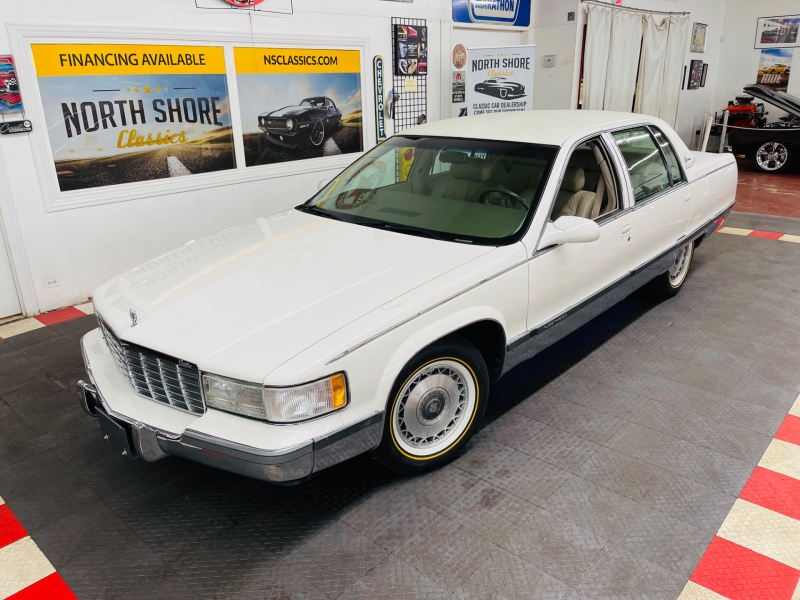 1996 Cadillac Fleetwood for sale in Mundelein, Illinois (ID-103717) 1996 Cadillac Fleetwood for sale in Mundelein, Illinois (ID-103717)