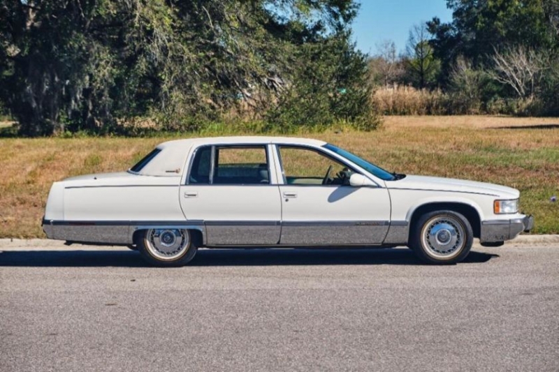 1996 Cadillac Fleetwood for sale (ID-109611)