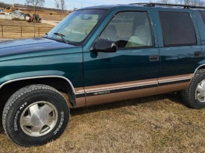 1996 Chevrolet Tahoe for sale at $7,895