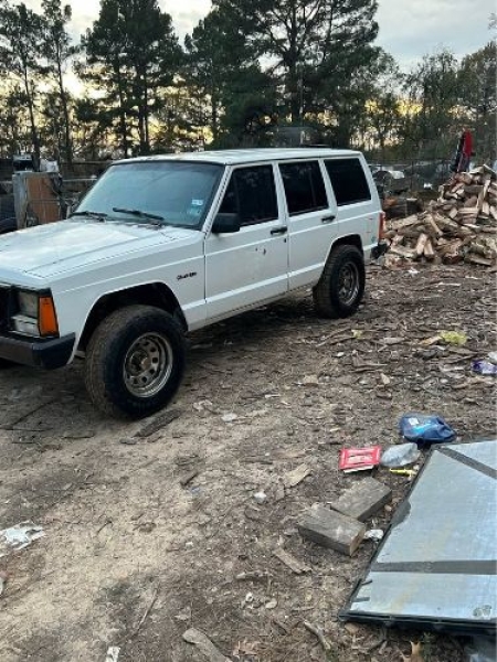 1996 Jeep Cherokee for sale in Michigan (ID-136981) 1996 Jeep Cherokee for sale in Michigan (ID-136981)