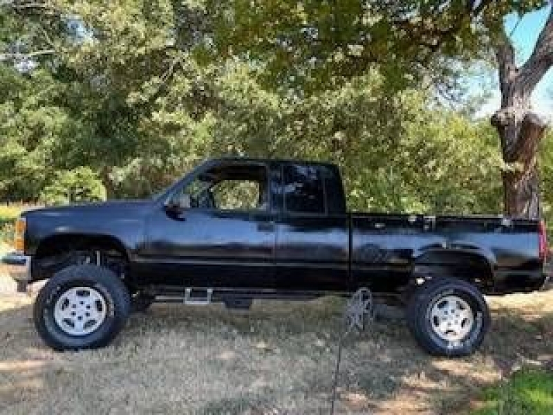1997 Chevrolet Pickup for sale in Michigan (ID-135072) 1997 Chevrolet Pickup for sale in Michigan (ID-135072)