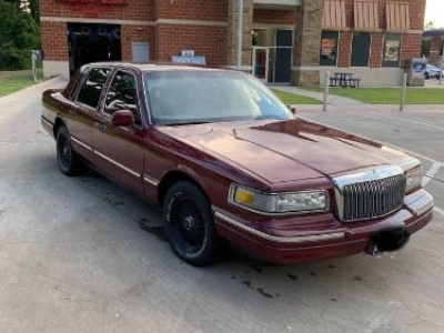 1997 Lincoln Town Car for sale