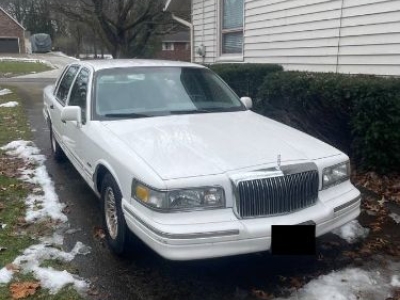 1997 Lincoln Town Car for sale