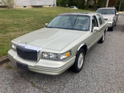 1997 Lincoln Town Car for sale