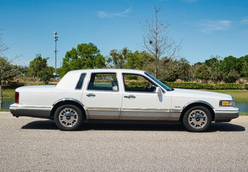 1997 Lincoln Town Car for sale (ID-162319)