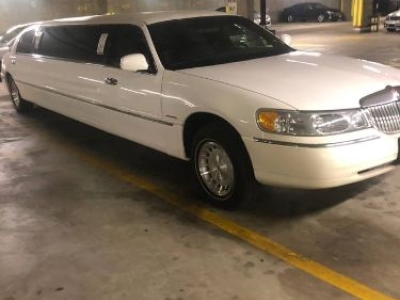 1998 Lincoln Town Car for sale
