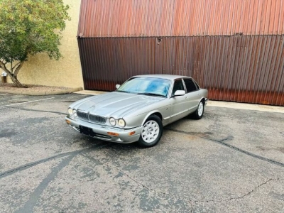 1999 Jaguar XJ8 for sale