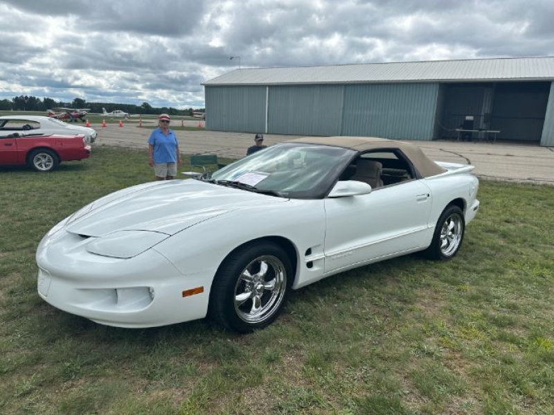 1999 Pontiac Firebird for sale in Michigan (ID-131781) 1999 Pontiac Firebird for sale in Michigan (ID-131781)