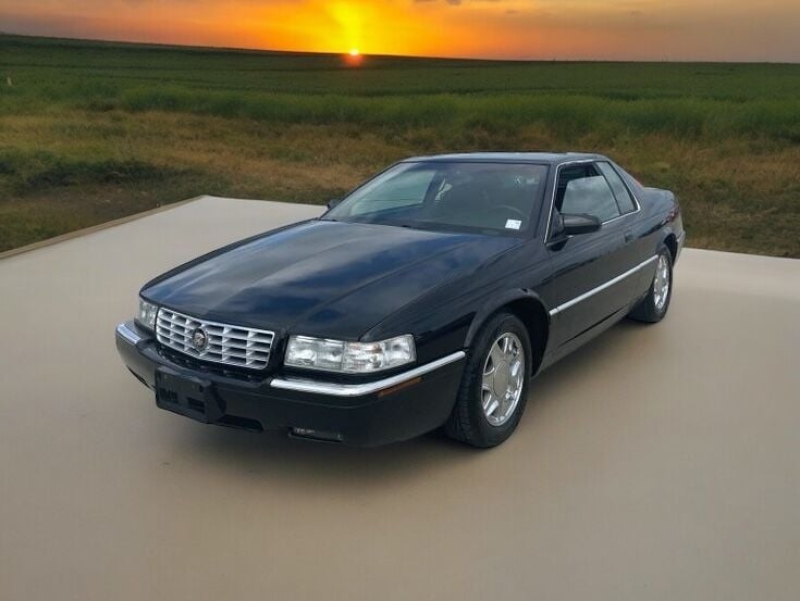 2000 Cadillac Eldorado for sale in Addison, Illinois (ID-130805) 2000 Cadillac Eldorado for sale in Addison, Illinois (ID-130805)