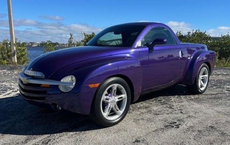 2004 Chevrolet SSR for sale (ID-125233) 2004 Chevrolet SSR for sale (ID-125233)