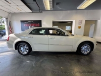 2006 Chrysler 300 for sale in Riverhead, New York (ID-144694)