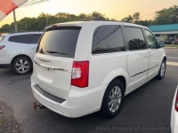 2011 Chrysler Town & Country for sale in Riverhead, New York (ID-142854)