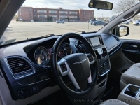 2011 Chrysler Town & Country for sale in Riverhead, New York (ID-162392)