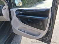 2011 Chrysler Town & Country for sale in Riverhead, New York (ID-162392)