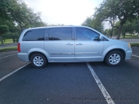 2012 Chrysler Town & Country for sale in Riverhead, New York (ID-143092)