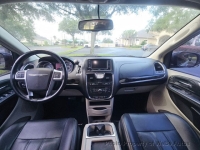 2012 Chrysler Town & Country for sale in Riverhead, New York (ID-143092)