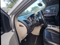 2012 Chrysler Town & Country for sale in Riverhead, New York (ID-143092)