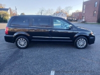 2015 Chrysler Town & Country for sale in Riverhead, New York (ID-137413)