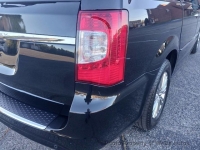 2015 Chrysler Town & Country for sale in Riverhead, New York (ID-137413)