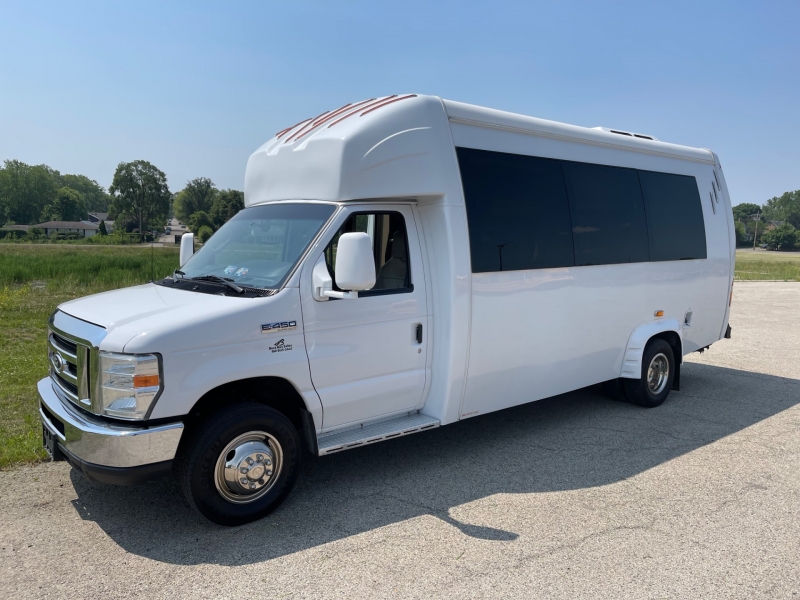 2015 Ford E450 for sale in Mundelein, Illinois (ID-124653) 2015 Ford E450 for sale in Mundelein, Illinois (ID-124653)