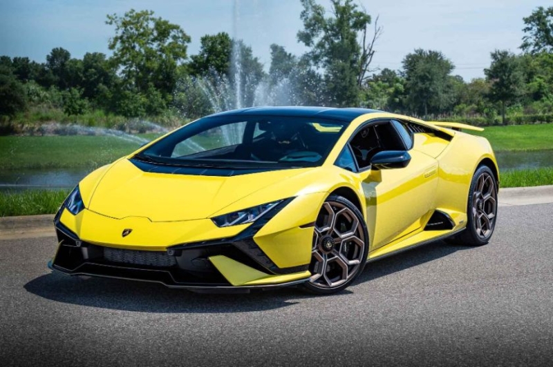2023 Lamborghini Huracan for sale (ID-144561) 2023 Lamborghini Huracan for sale (ID-144561)