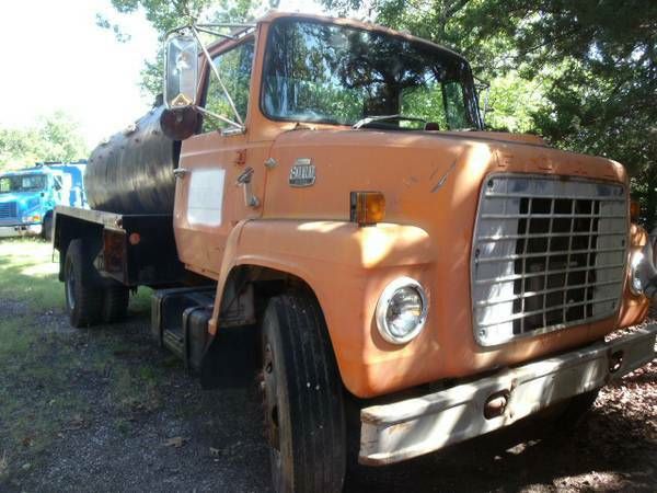1979 Ford F-700