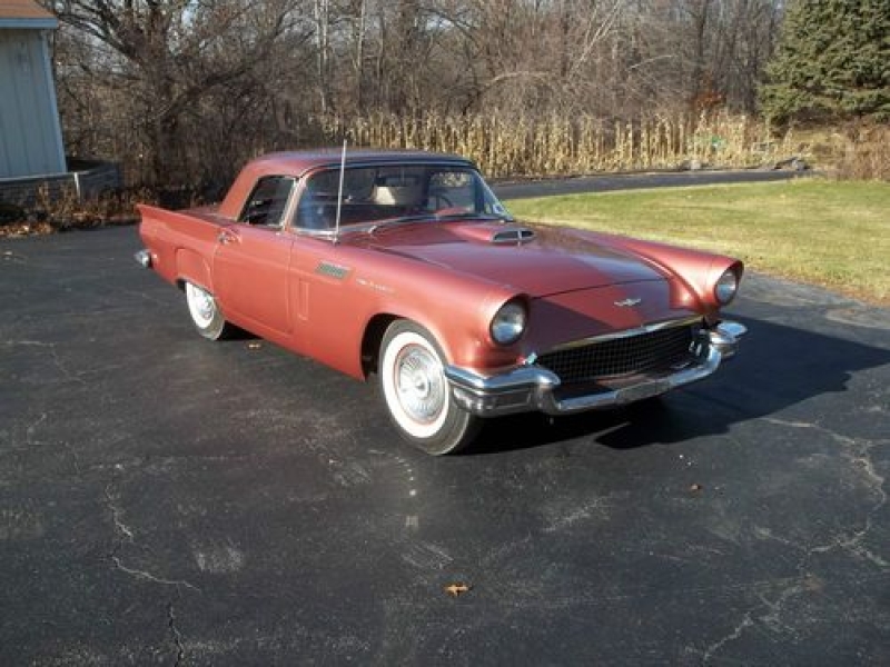 1957 Ford Thunderbird