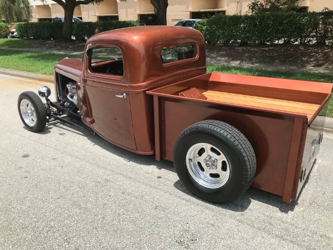 1936 Ford Model 48
