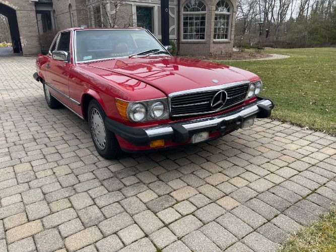 1987 Mercedes-Benz 560 SL