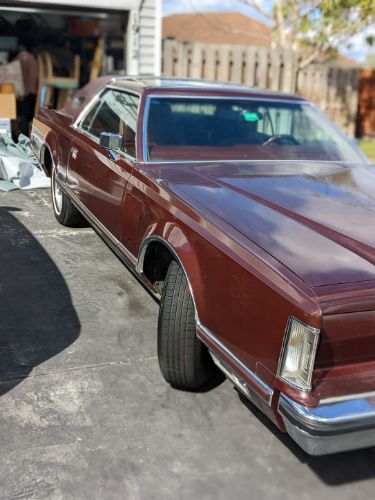 1977 Lincoln Mark V