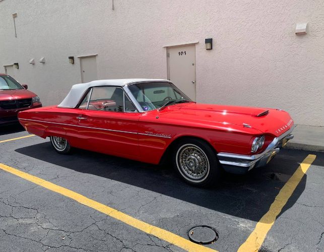 1964 Ford Thunderbird