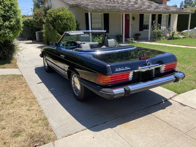 1988 Mercedes-Benz 560 SL