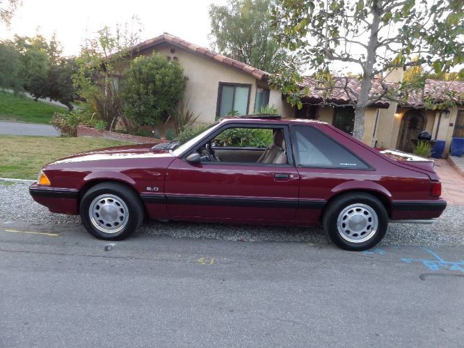 1989 Ford Mustang
