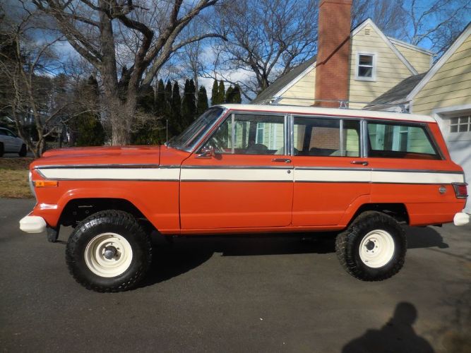 1976 Jeep Grand Wagoneer