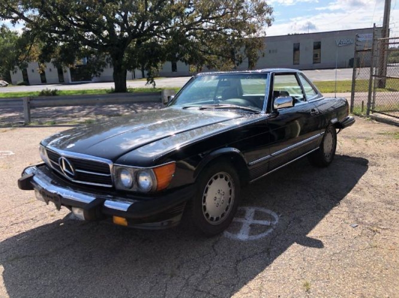 1987 Mercedes-Benz 560 SL