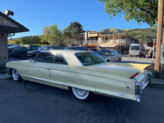 1962 Cadillac Coupe DeVille