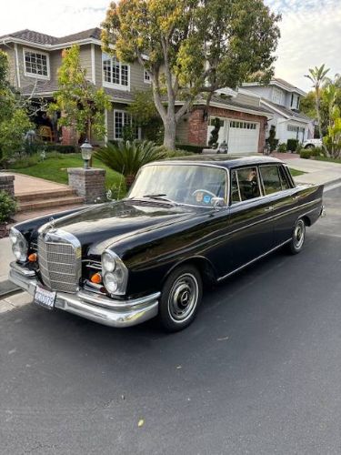1963 Mercedes-Benz 220S